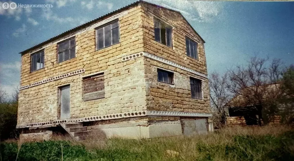 Дом в Сакский район, посёлок городского типа Новофёдоровка (152.9 м) - Фото 1