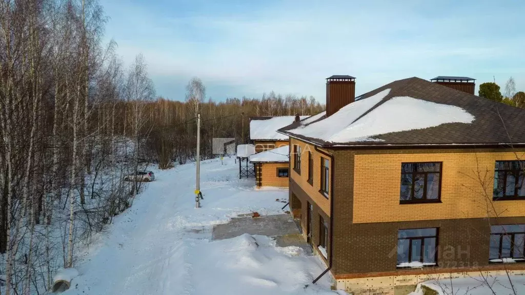 Дом в Томская область, Томск пос. Апрель, Листопадная ул. (236 м) - Фото 0