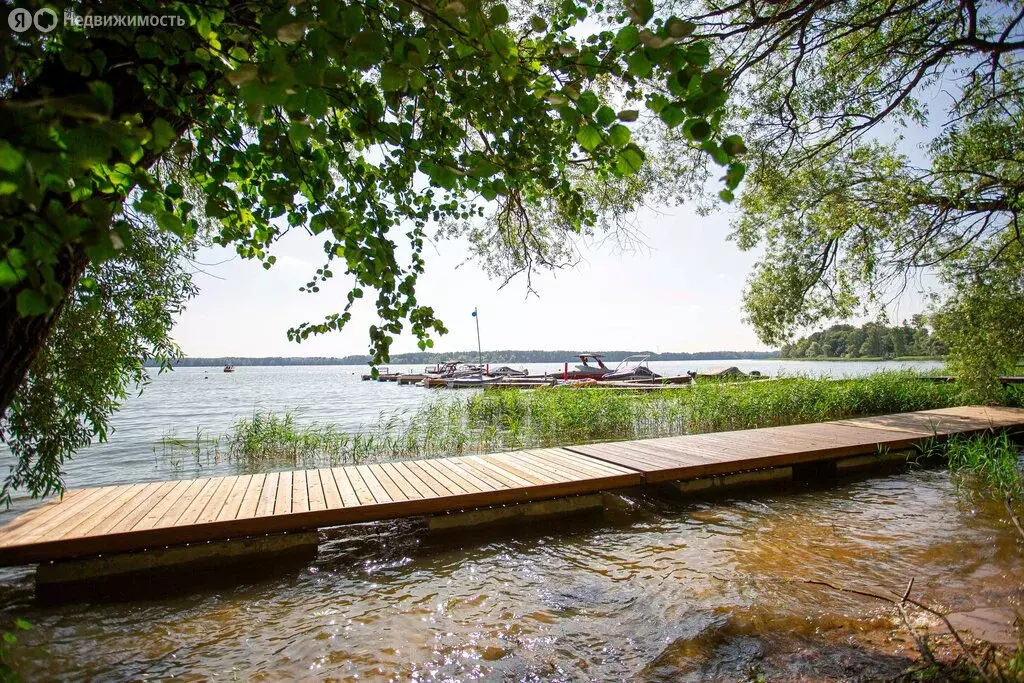 Дом в деревня Лопотово, КП Акватория Истры, Береговая улица (870 м) - Фото 1