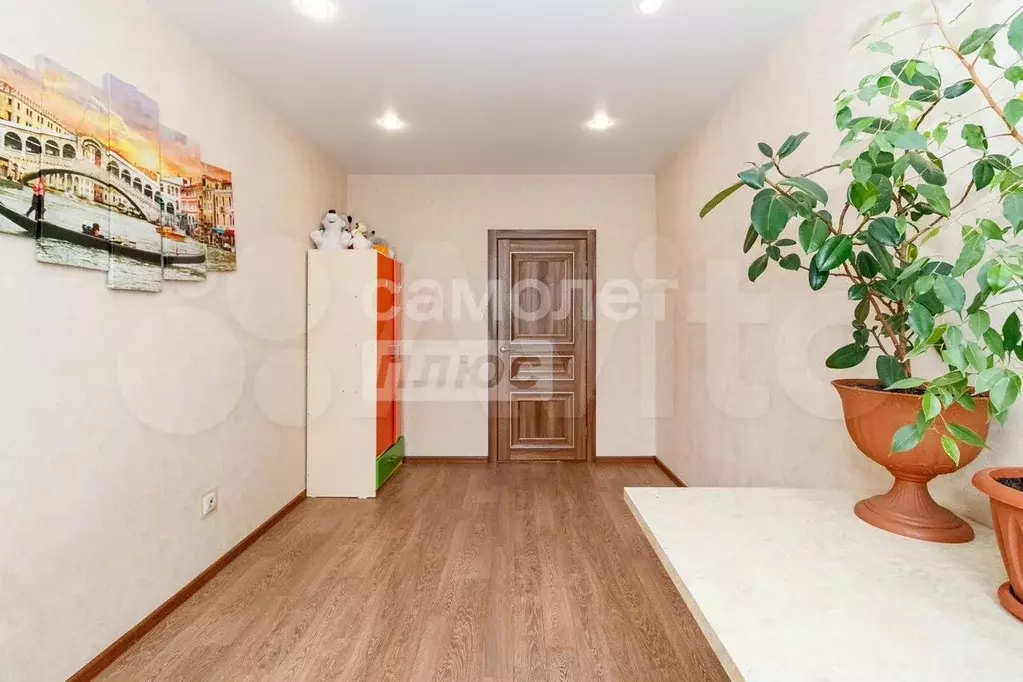 3-к. квартира, 70 м, 1/17 эт. - Фото 1