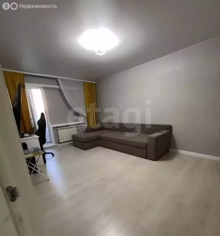 2-комнатная квартира: Омск, улица Володарского, 120 (52 м) - Фото 0