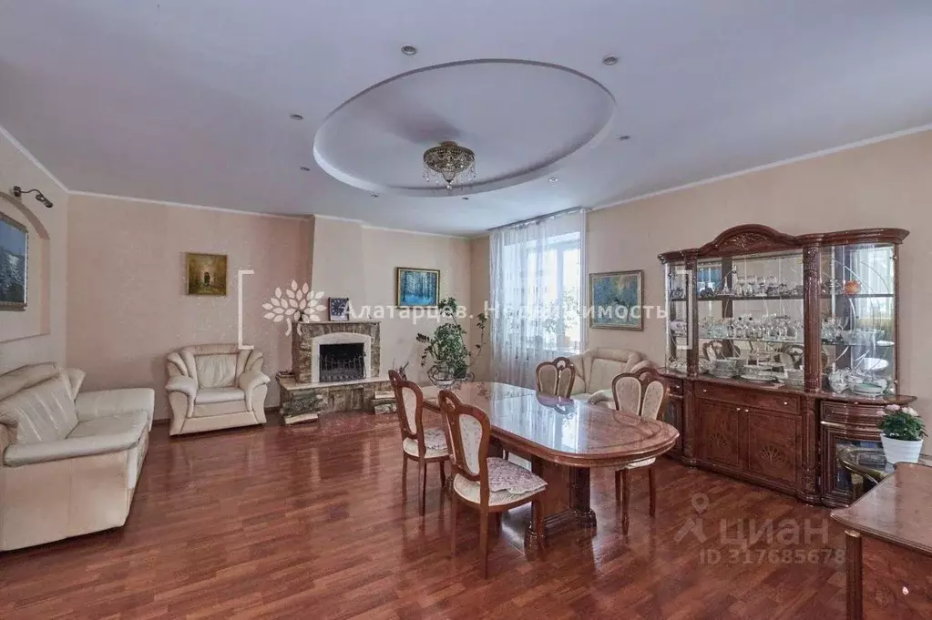 Дом в Томская область, Томск Телецентр мкр, ул. Белая, 10А (278 м) - Фото 1