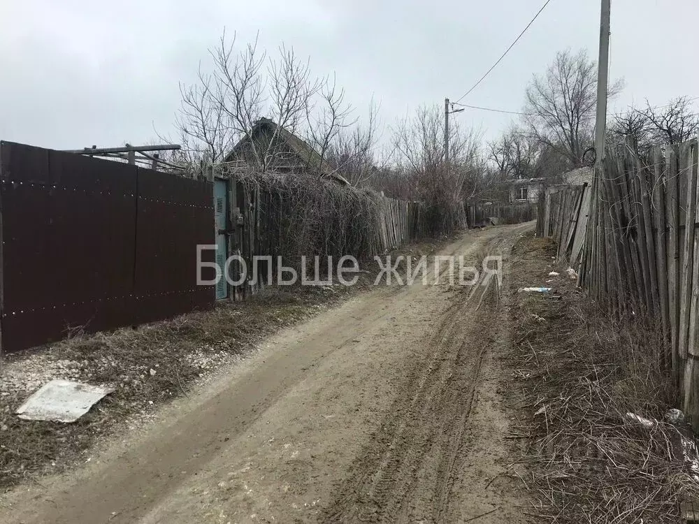 Участок в Волгоградская область, Волгоград пос. Ангарский, ул. Анри ... - Фото 0