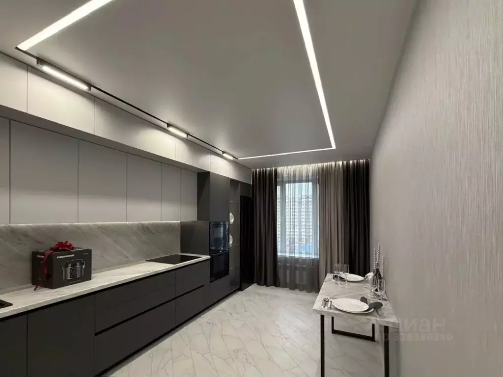 2-к кв. Хакасия, Абакан Трудовая ул., 82 (65.0 м) - Фото 0