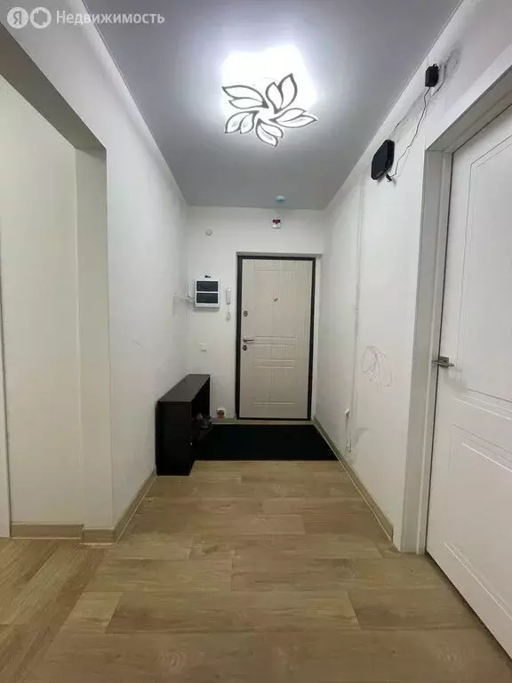 3-комнатная квартира: Уфа, улица Генерала Кусимова, 20 (72.5 м) - Фото 1