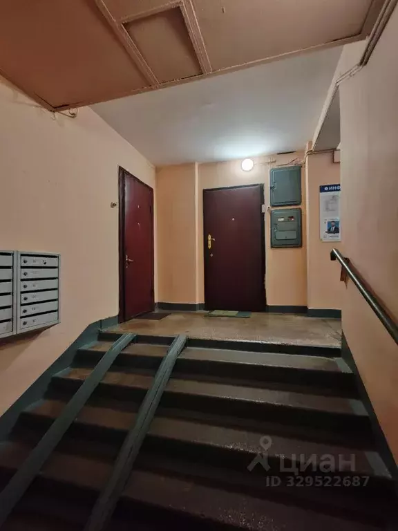 Комната Москва ул. Новинки, 4К2 (10.2 м) - Фото 1