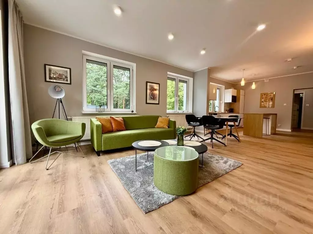 Дом в Краснодарский край, Сочи Адлер жилрайон, ул. Революции (100 м) - Фото 2