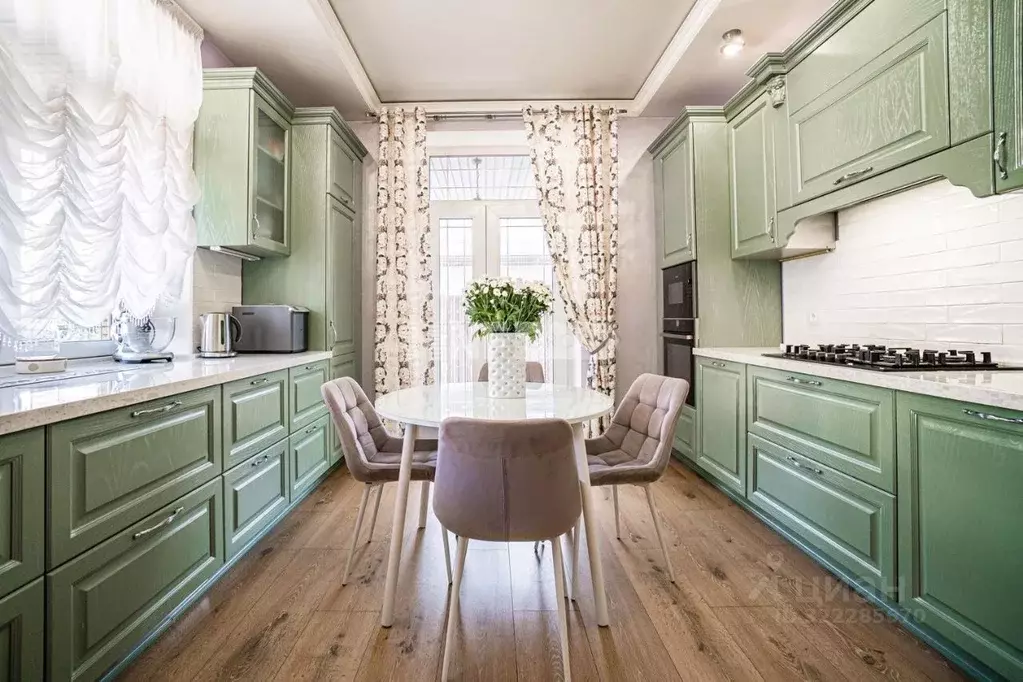 Дом в Москва с. Былово, КП Русская усадьба,  (290 м) - Фото 1