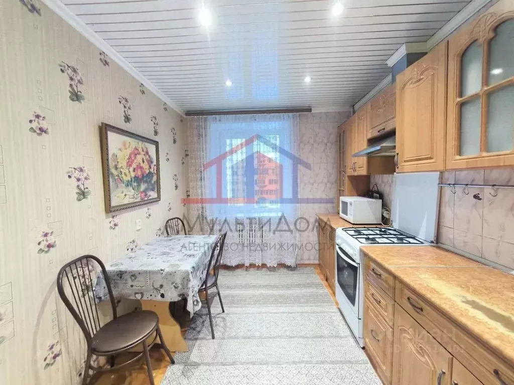 3-к кв. Белгородская область, Губкин ул. Космонавтов, 9А (67.7 м) - Фото 0