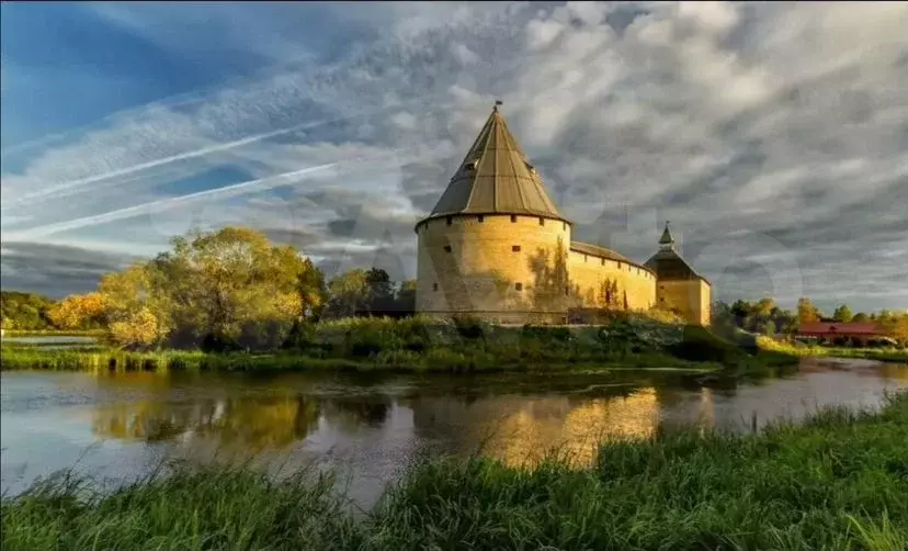 Торговая площадь, 450 м - Фото 0