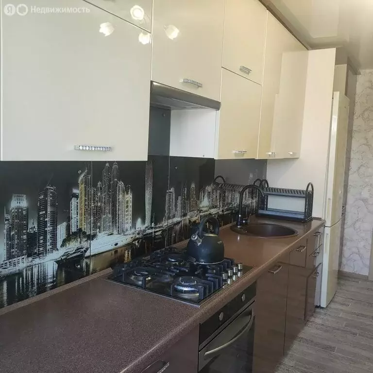 3-комнатная квартира: Нижний Новгород, Тираспольская улица, 11 (90 м) - Фото 1