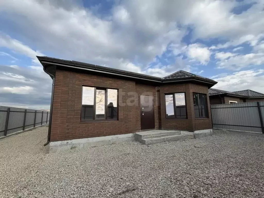 Дом в Ставропольский край, Пятигорск городской округ, с. Золотушка ул. ... - Фото 1