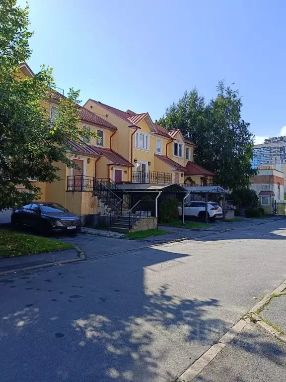 Таунхаус в Санкт-Петербург 3-я 2-й половины линия, 23к2 (183 м) - Фото 1