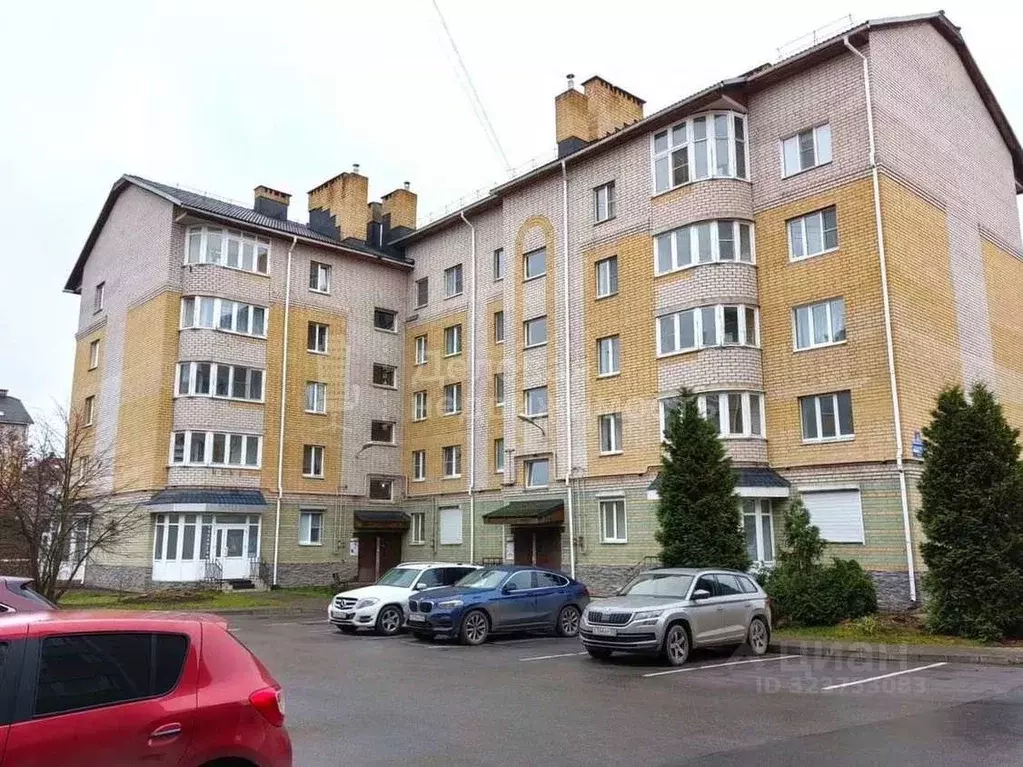 3-к кв. Новгородская область, Великий Новгород Речная ул., 3 (94.5 м) - Фото 0