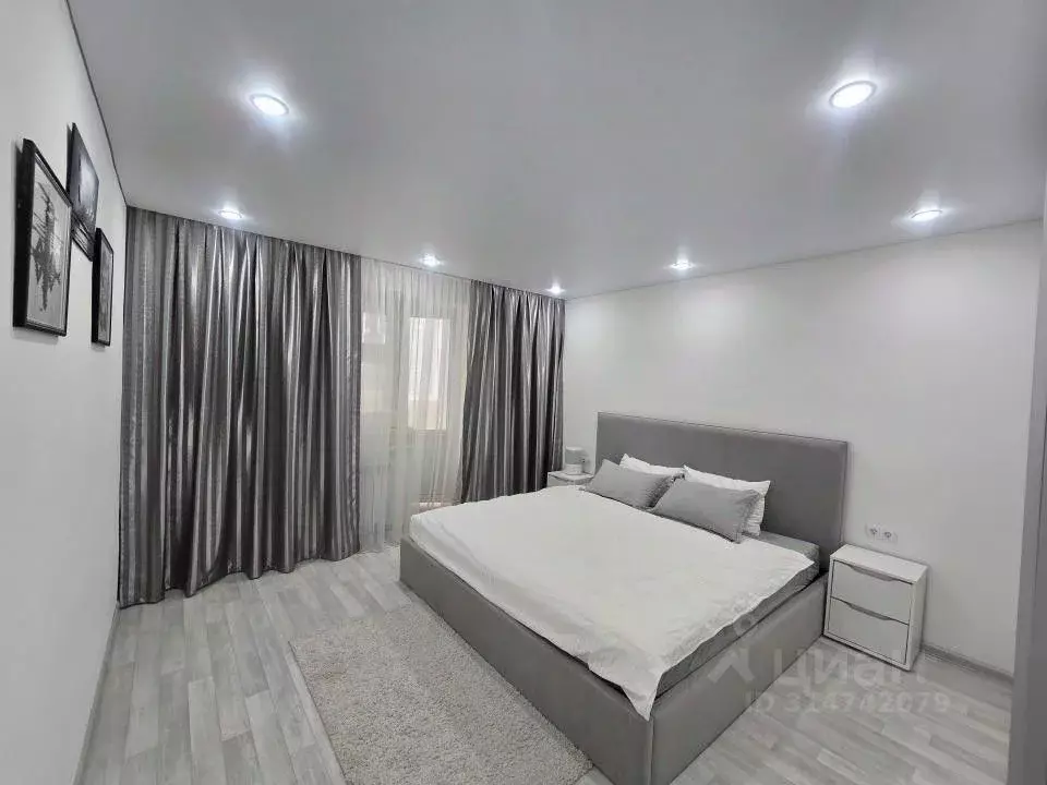 3-к кв. Татарстан, Зеленодольск ул. Ленина, 20А (93.4 м) - Фото 0