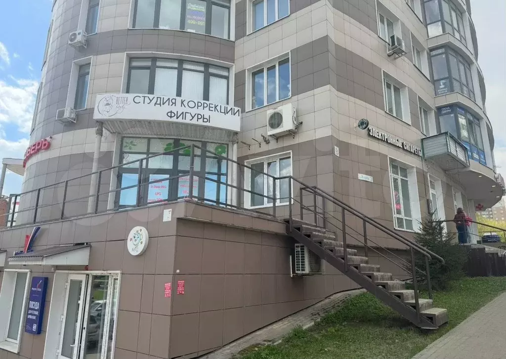 Нежилое в центре 1 этаж, отдельный вход 50 м - Фото 1