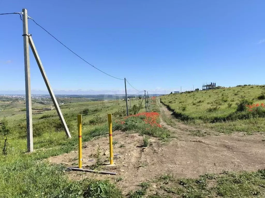 Участок в Крым, Симферопольский район, Перовское с/пос, с. Украинка ... - Фото 1