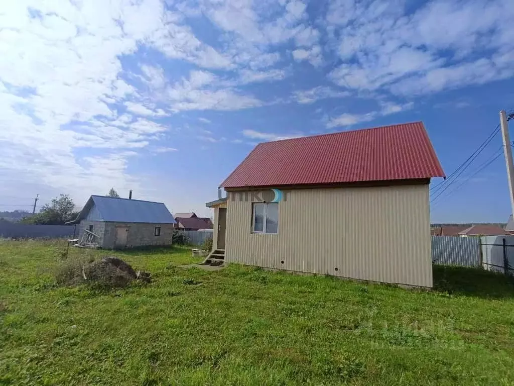 Дом в Башкортостан, Иглинский район, Чуваш-Кубовский сельсовет, ... - Фото 1