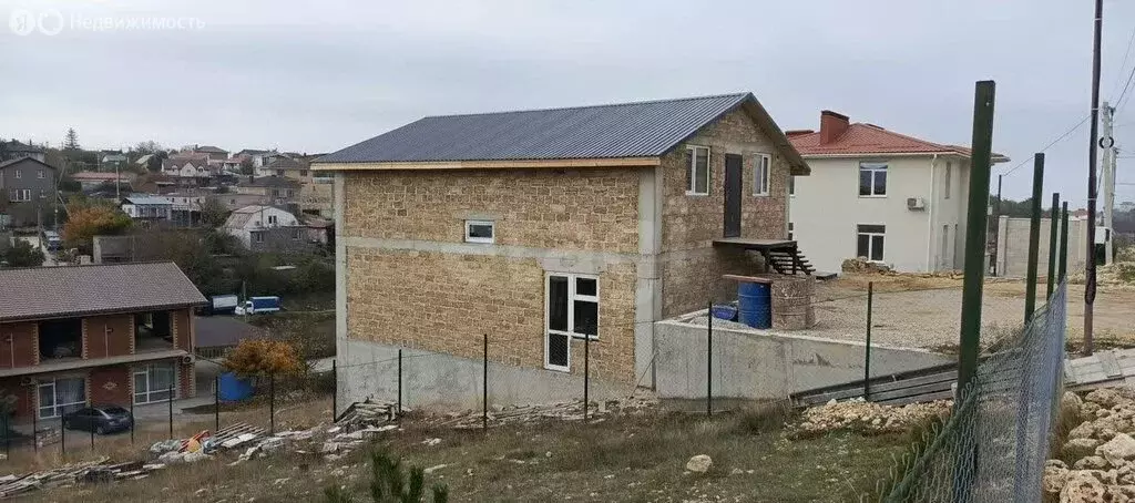 Дом в Севастополь, Редутная улица (120 м) - Фото 2