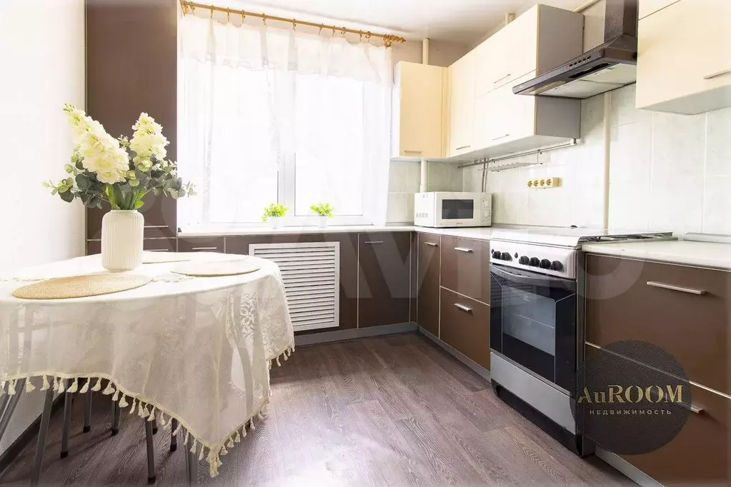 2-к. квартира, 53,7 м, 1/2 эт. - Фото 1