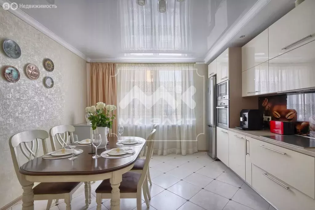 4-комнатная квартира: Санкт-Петербург, Смоленская улица, 13 (120.6 м) - Фото 1