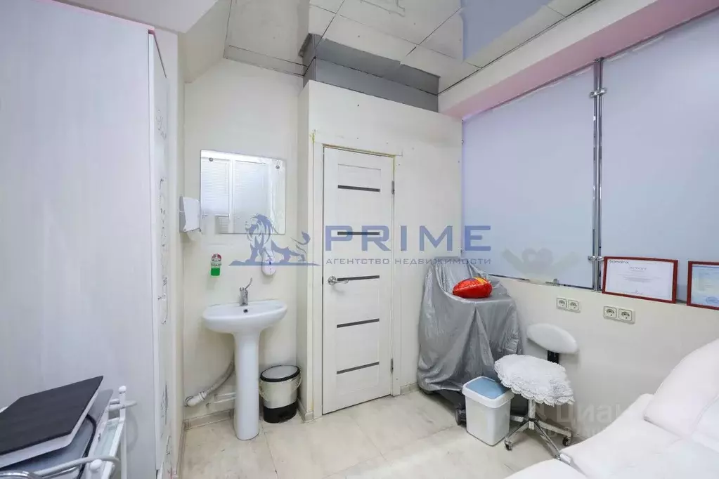 Помещение свободного назначения в Хабаровский край, Хабаровск ул. ... - Фото 2