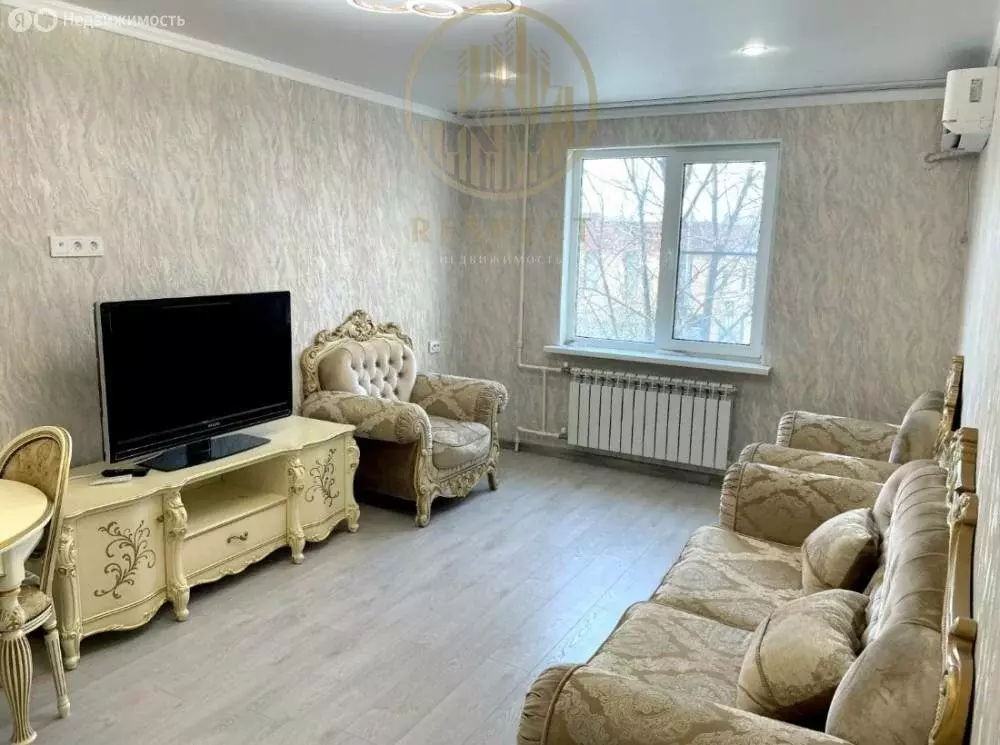 3-комнатная квартира: Пятигорск, Ессентукская улица, 64 (72 м) - Фото 1