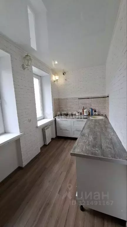 2-к кв. Омская область, Омск ул. Гусарова, 28 (66.1 м) - Фото 2