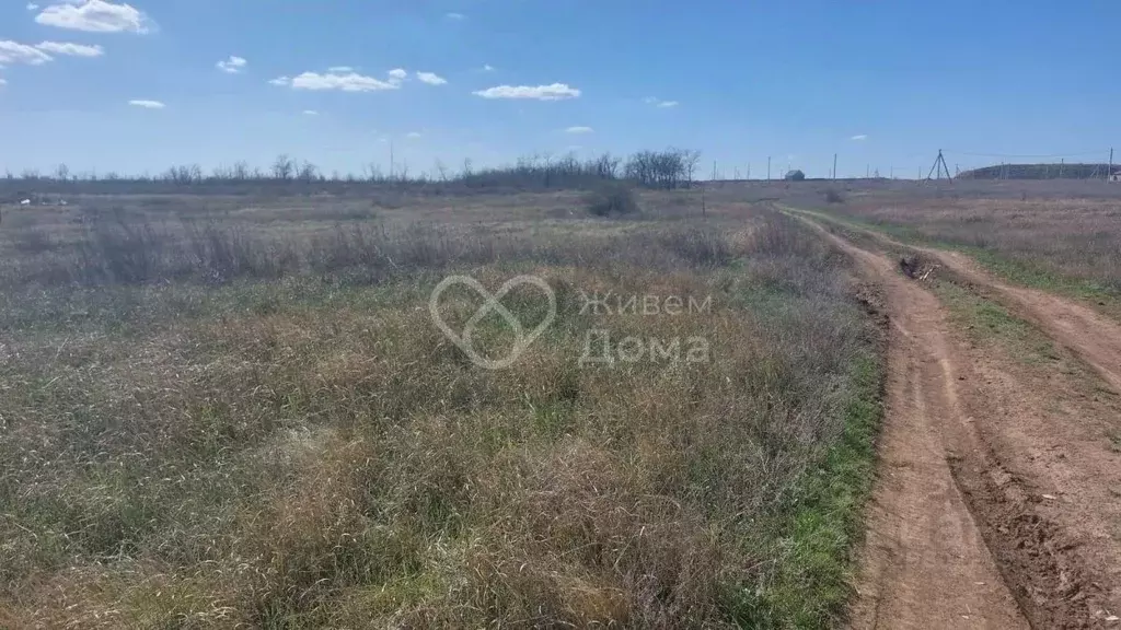 Участок в Волгоградская область, Волгоград Верхнезареченский пгт, ул. ... - Фото 1