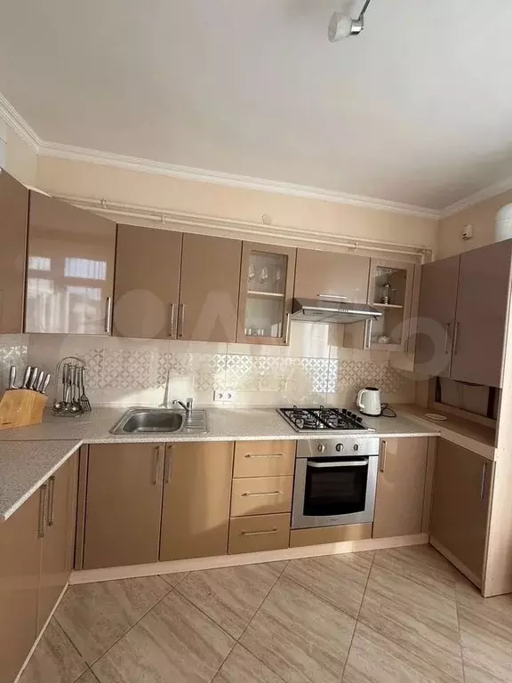 1-к. квартира, 40 м, 2/9 эт. - Фото 1