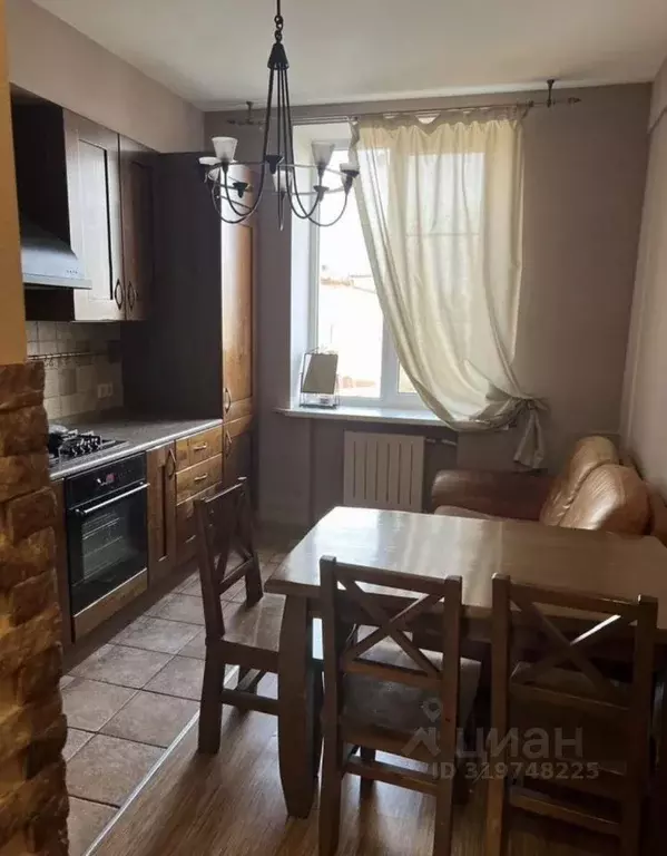 2-к кв. Волгоградская область, Волгоград Советская ул., 8 (53.6 м) - Фото 0
