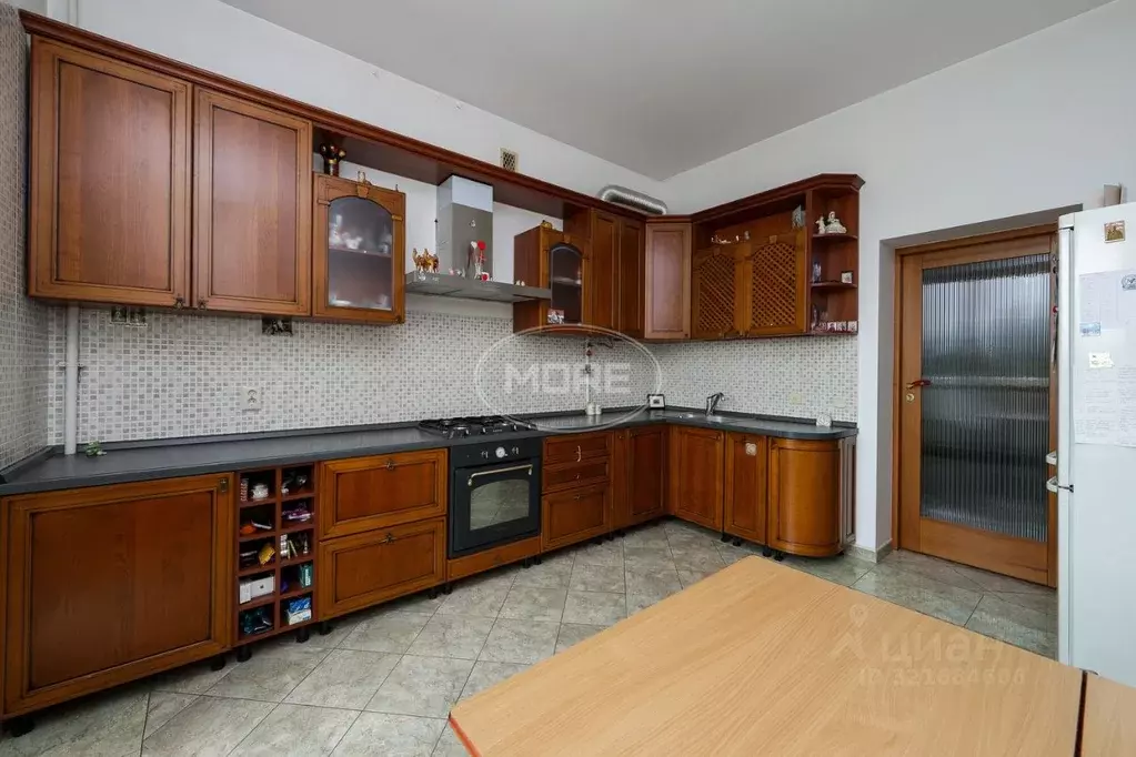 2-к кв. Калининградская область, Калининград ул. Генерал-лейтенанта ... - Фото 1