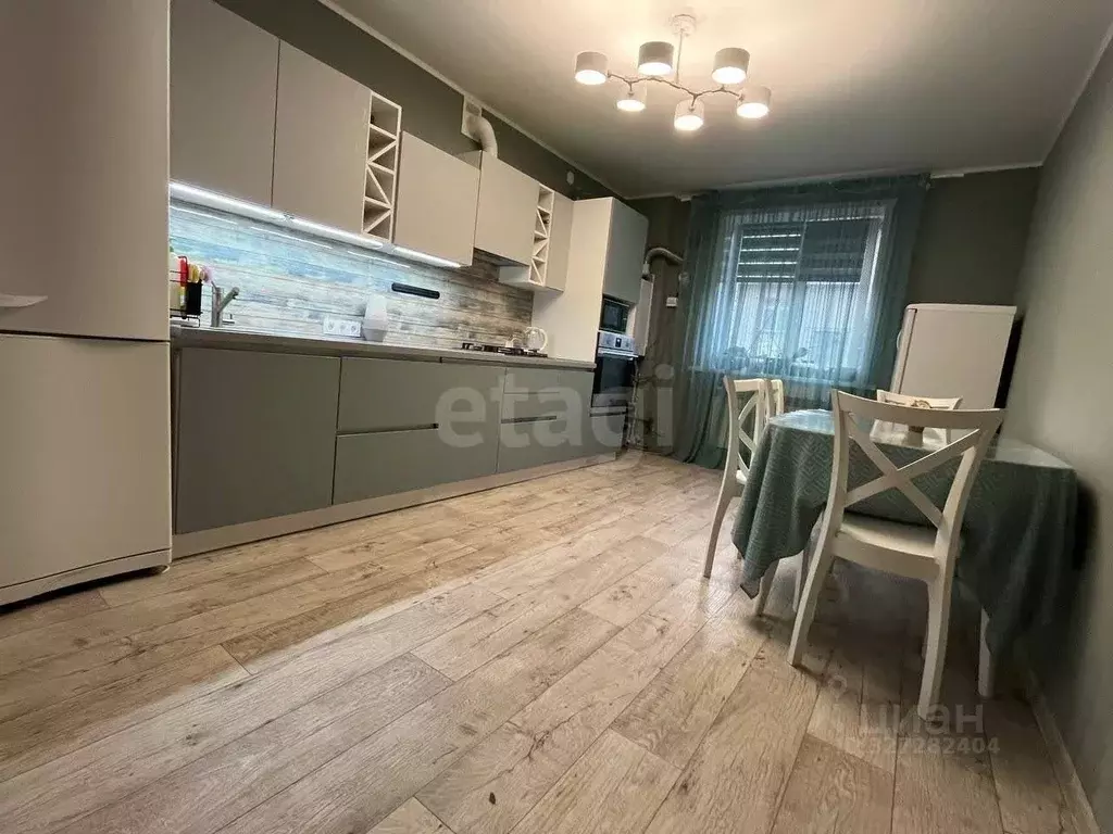 3-к кв. Курская область, Курск ул. Чернышевского, 68А (108.0 м) - Фото 1