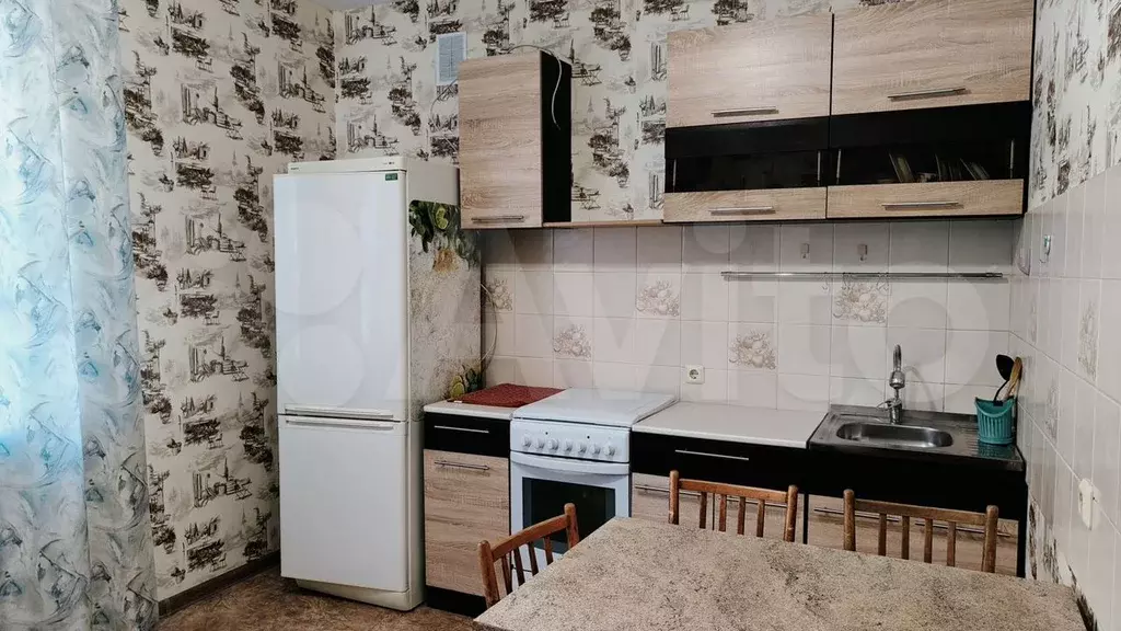 1-к. квартира, 50 м, 4/10 эт. - Фото 0