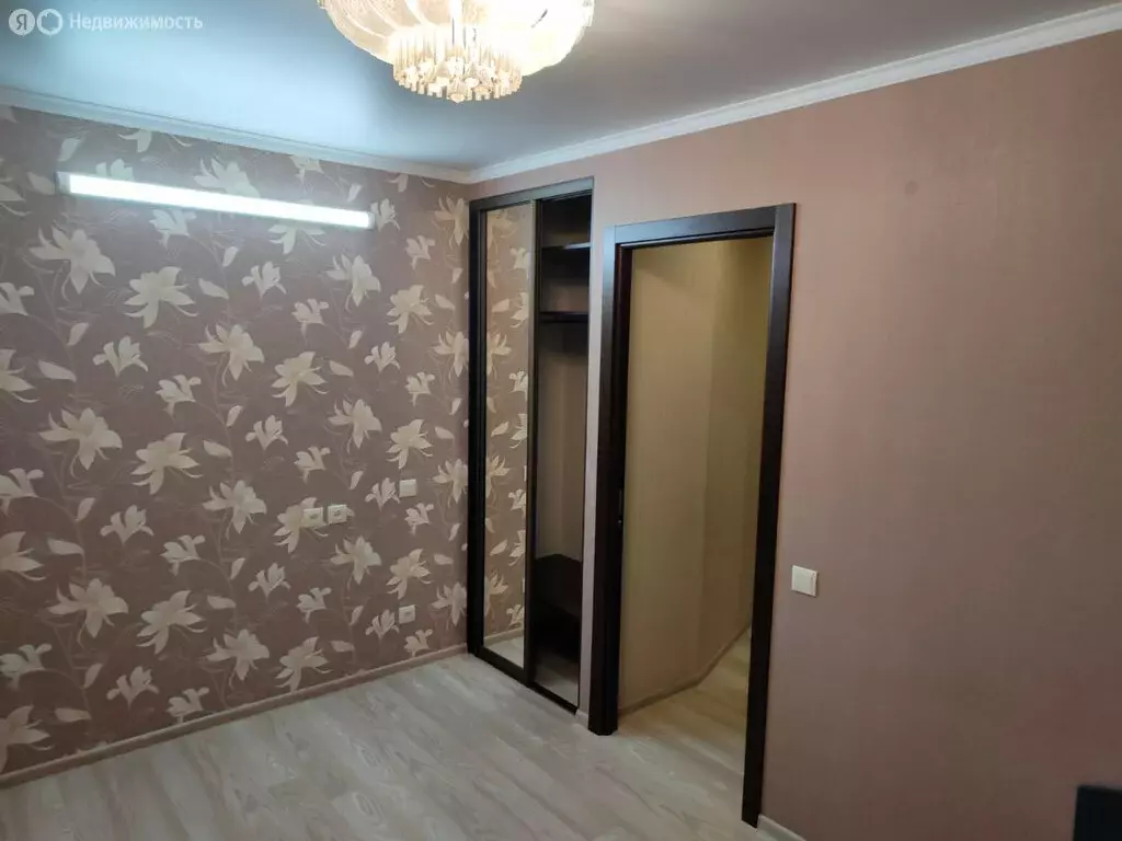 3-комнатная квартира: Новочеркасск, Дачная улица, 5 (68 м) - Фото 0