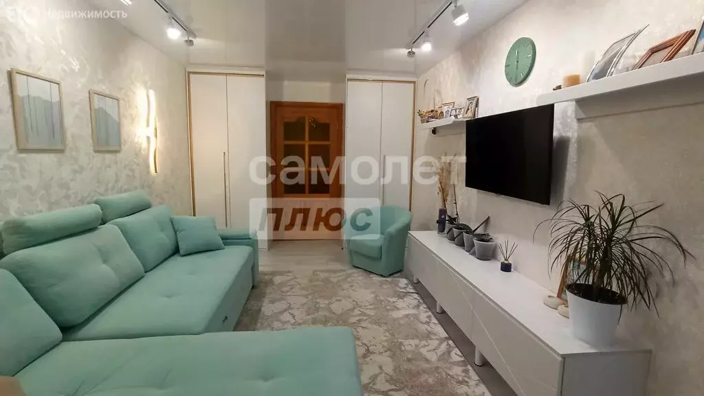 3-комнатная квартира: Кирово-Чепецк, Лесной проезд, 7 (64 м) - Фото 2