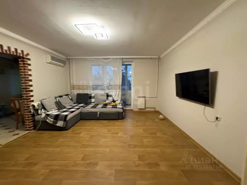 3-к кв. Крым, Симферополь ул. Ракетная (70.0 м) - Фото 1