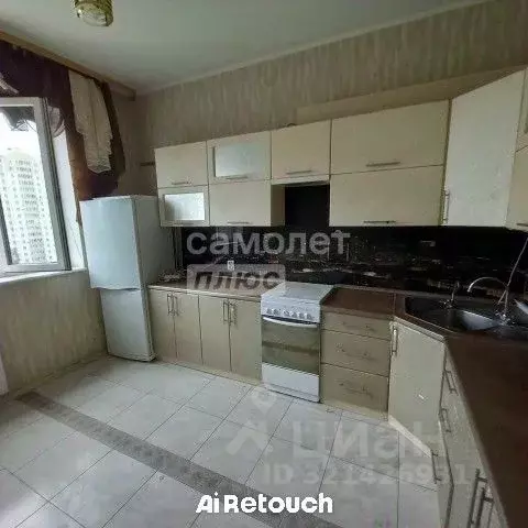 2-к кв. Курская область, Курск просп. Вячеслава Клыкова, 60 (72.0 м) - Фото 2