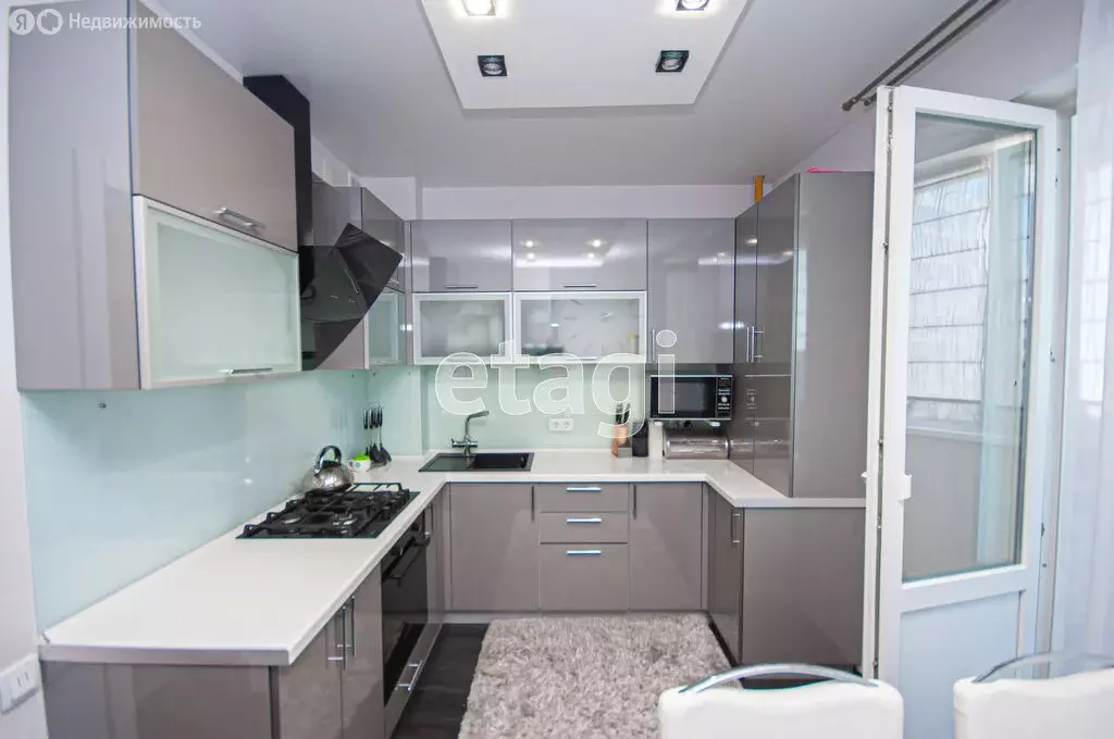 2-комнатная квартира: Севастополь, проспект Победы, 44В (53.3 м) - Фото 1