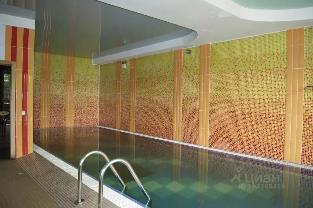 Дом в Новосибирская область, Новосибирск Иртышская ул., 19 (300 м) - Фото 1