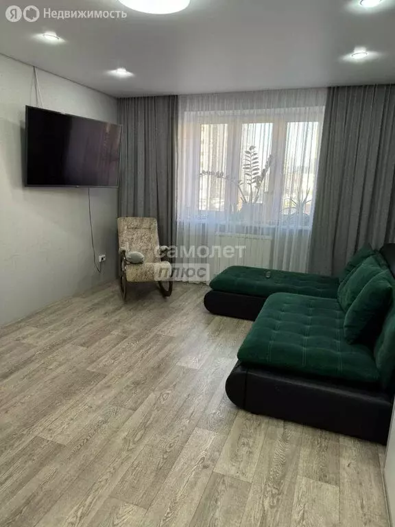 2-комнатная квартира: Октябрьский, Московский проспект, 4 (53.1 м) - Фото 2