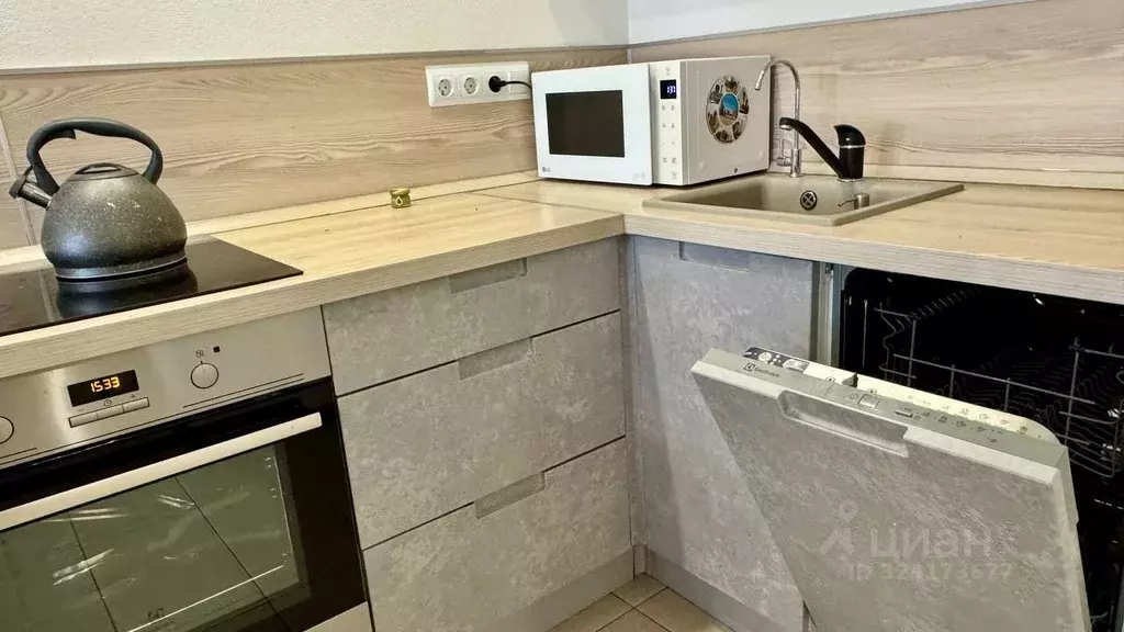 1-к кв. Москва ул. Саларьевская, 16к4 (43.0 м) - Фото 2