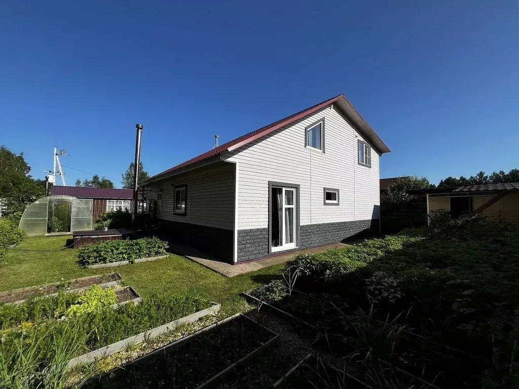 Дом в Ленинградская область, Кингисеппский район, Большелуцкое с/пос, ... - Фото 1