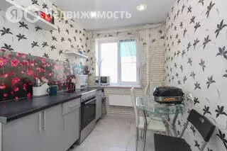 2-комнатная квартира: Омск, бульвар Архитекторов, 3/10 (48.2 м) - Фото 1