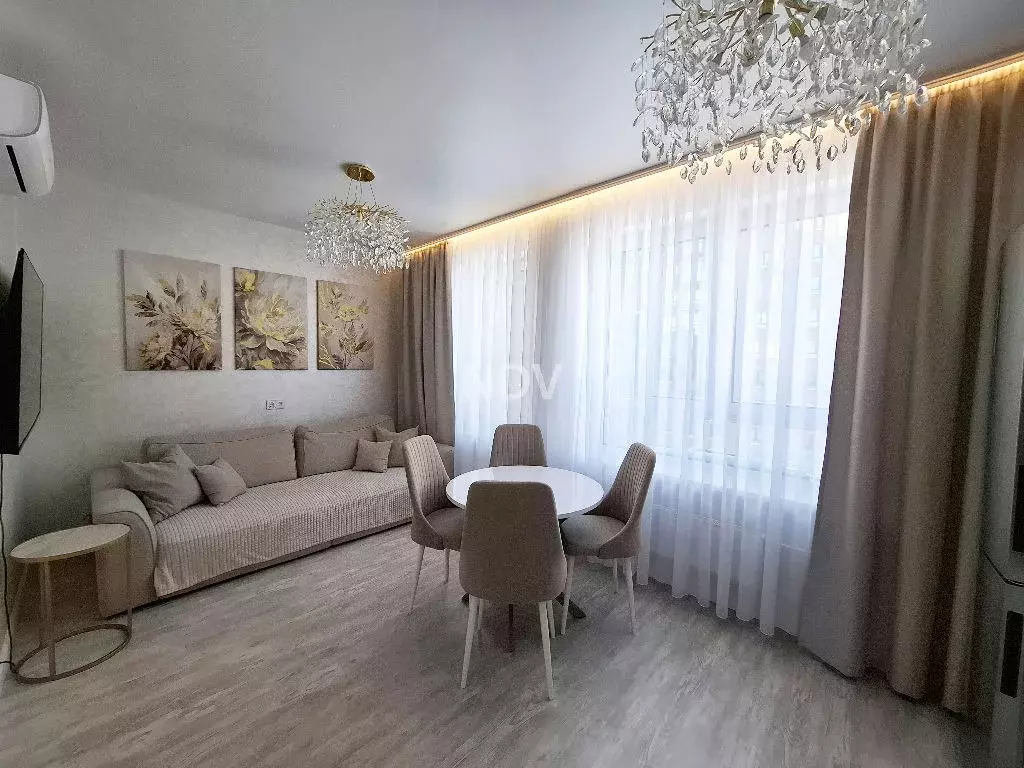 Продается 3-комнатная квартира - Фото 1