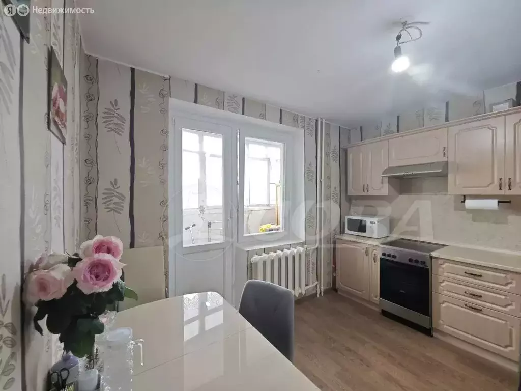 1-комнатная квартира: Тюмень, улица Николая Семёнова, 21к1 (44 м) - Фото 1