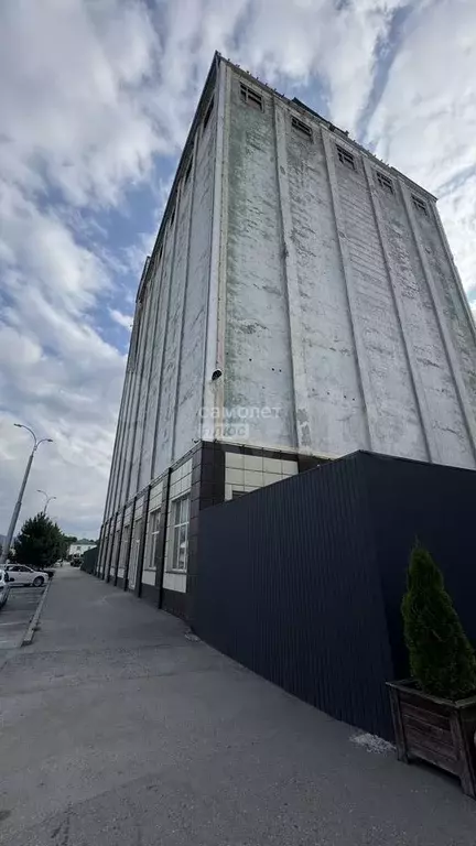 Коммерция 2000 кв м - Фото 1