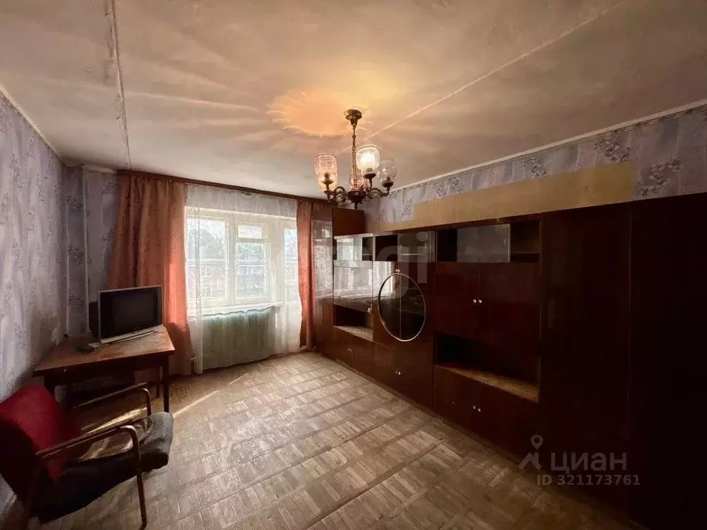 3-к кв. Псковская область, Остров 1 Мая ул., 5 (60.6 м) - Фото 1