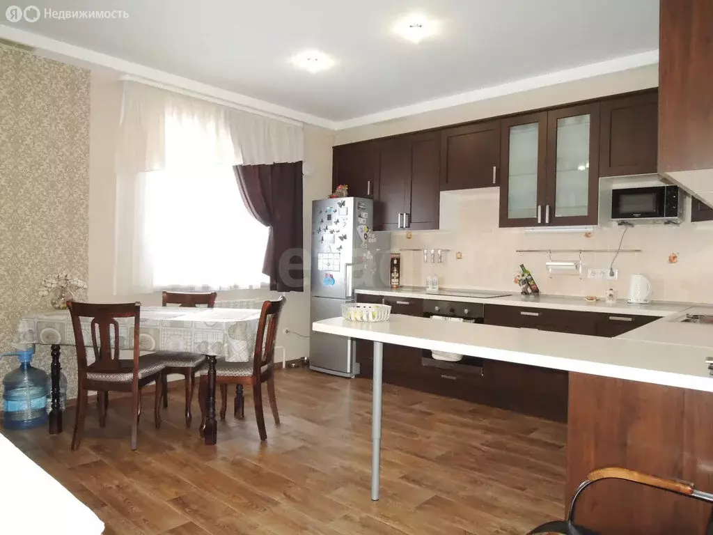 Дом в село Топки, улица Микрорайон (287.4 м) - Фото 2