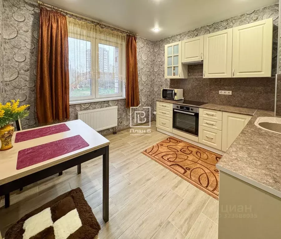 2-к кв. Калужская область, Калуга бул. Солнечный, 18 (54.5 м) - Фото 1